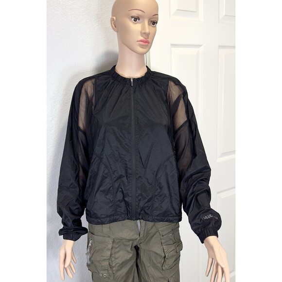 Lululemon Jackets & Blazers - Lululemon With the Breeze Jacket 6 Black Mesh Glyde Windbreaker Cinch Hem